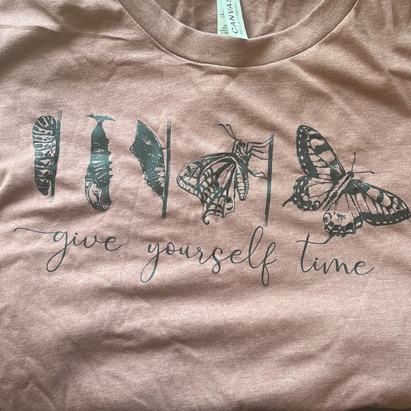 Butterfly tshirt - Picture 4 of 4